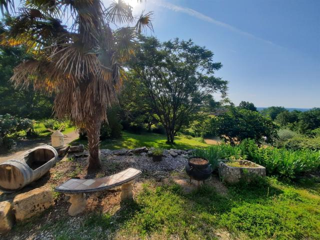 Entre Villefranche Du Perigord Et Fumel, Maison De Campagne. 220m² Cuzorn
