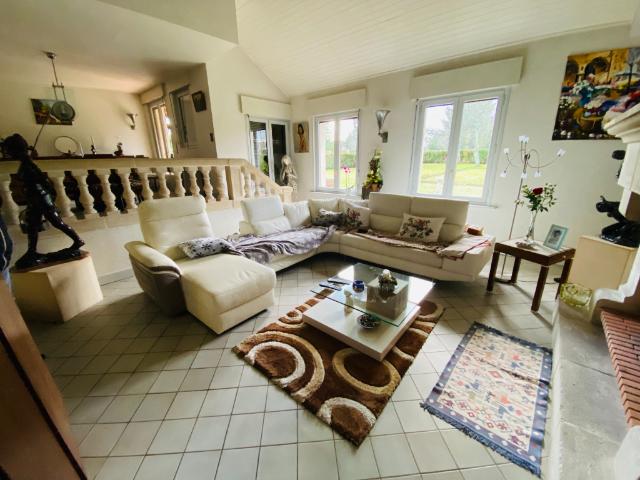 Entre Bar et Revigny: Spacieuse villa individuelle sur un très beau terrain de 2000 m2