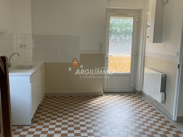 Entre BOULOIRE et CONNERRE Maison TBE