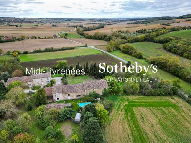 entre campagne et hameau 393m² Avignonet Lauragais