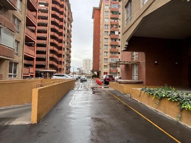 Entre calles dr. lucas sierra y juan de barros