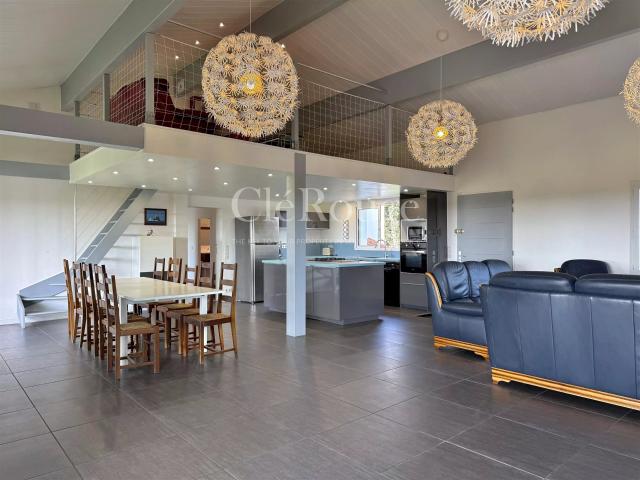 Entre Duras et Marmande Propriété de 5 chambres avec salle. 210m² Duras