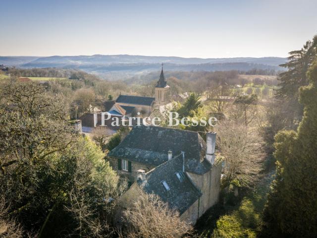 Entre Haut Quercy et Corrèze, au calme d'un petit village, u. 236m² Le vignon en quercy