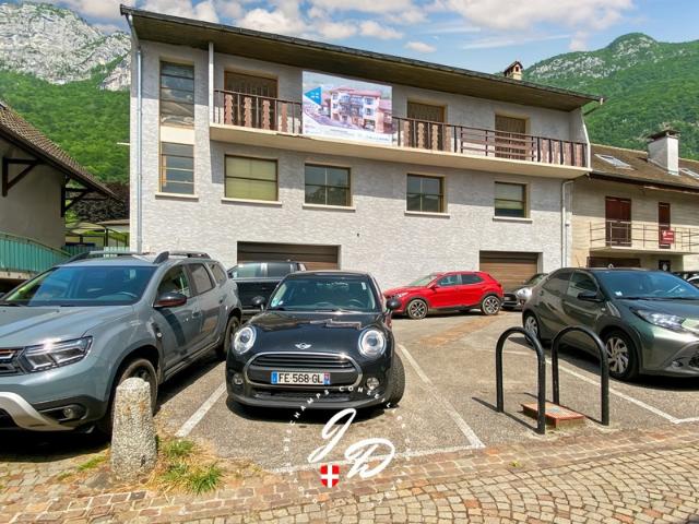 Entre lac et village: Appartement 3 pièces neuf à Veyrier du Lac ?