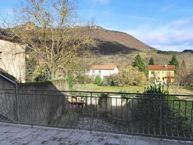Entre Larzac et Cévennes. Maison de maître d'exception, vallée de la Dourbie NANT
