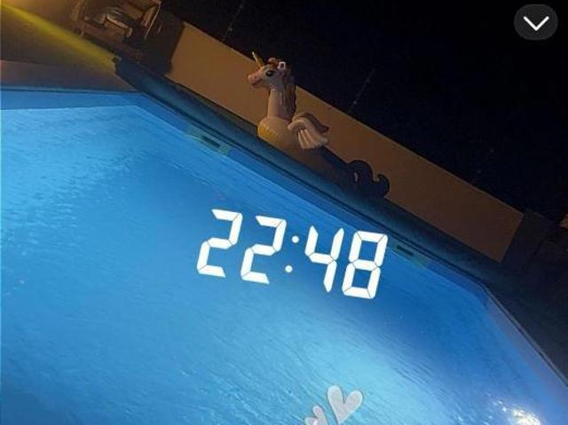 Entre Mouchard et Dole, vends belle propriété récente au calme de 6 pièces, dépendances, piscine sur 1600m² de terrain clos