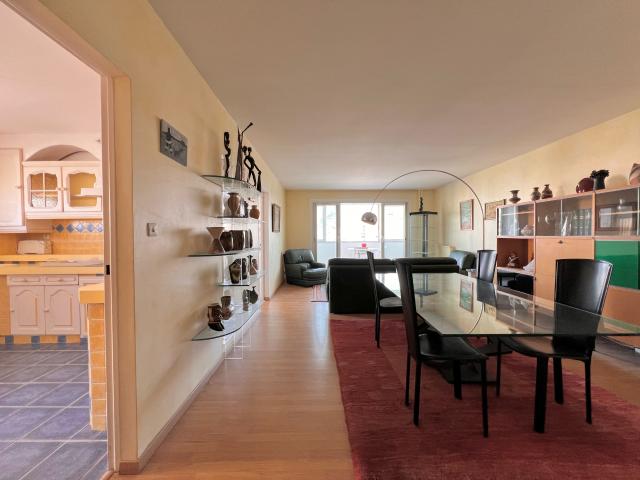 Entre Mourillon et centre ville T4 de 91 m2 avec vue dominante