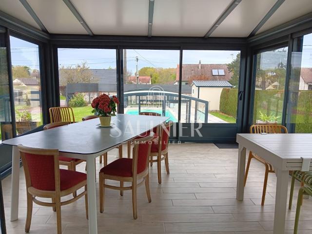 Entre Saint Aignan et Selles sur Cher. Maison 218 m2 avec piscine