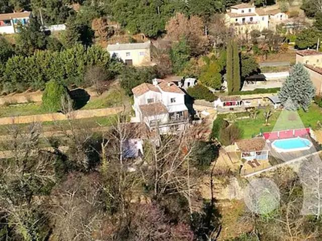 Entrecasteaux 83570 Achat / Vente maison 9 pièces t9 piscine terrasse