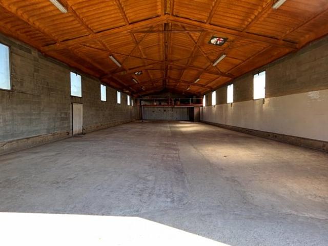 Hangar de stockage