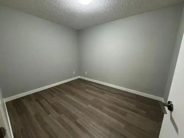 Entro Condos — 2 Bedroom + Den