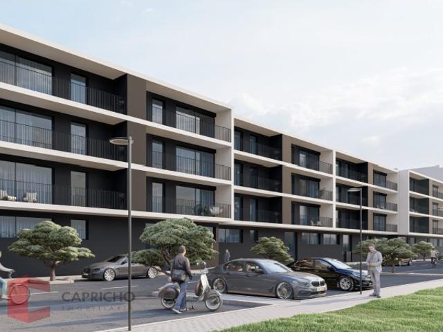 Entroncamento Premium T4+1 NOVO parqueamento, elevador, varandas, SUITE