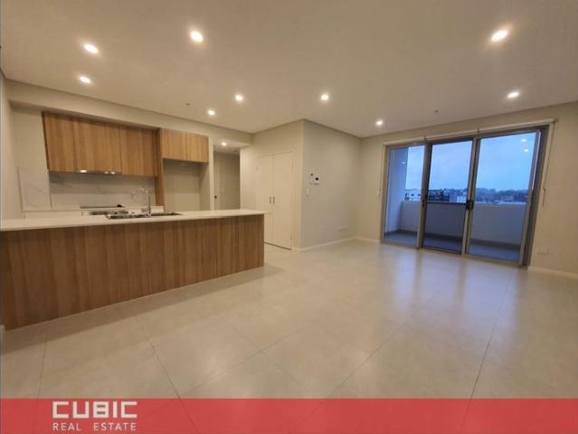 Entry from Building B, Level 9 Accessible via Side Street