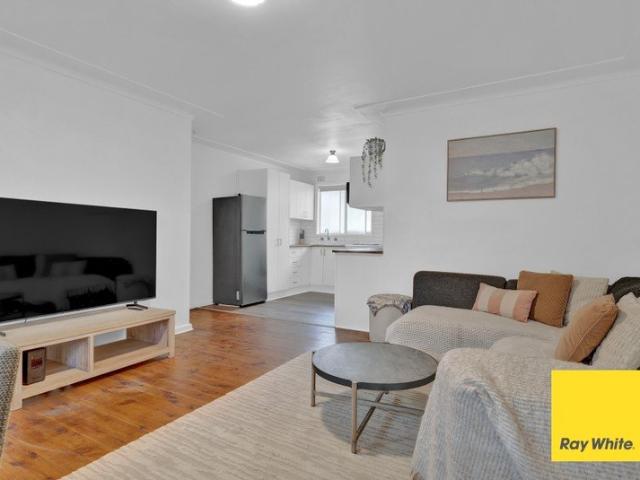 Entry Level Unit in a Convenient Location