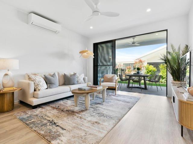 Entry level floorplan, effortless living at it's best!