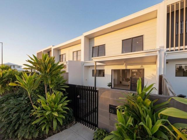 Entry Level GOLD: Designer 4 Bedroom Home + 13.2kW Solar !