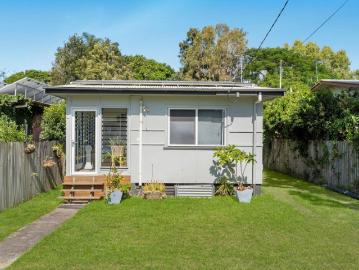 Entry Level Opportunity on the Bayside!