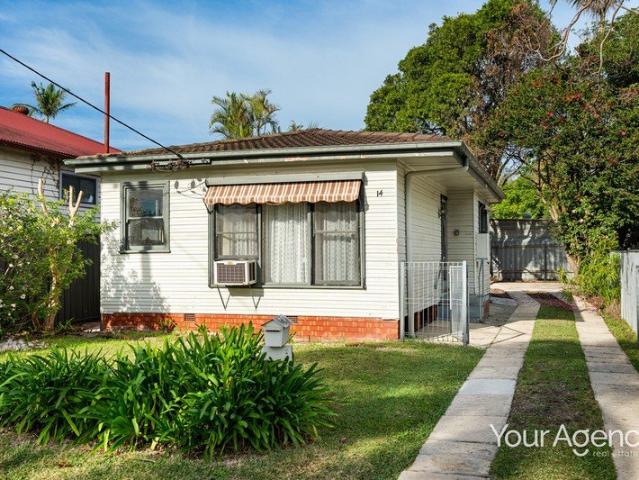 Entry Level Priced Home, Ready For Improvements!