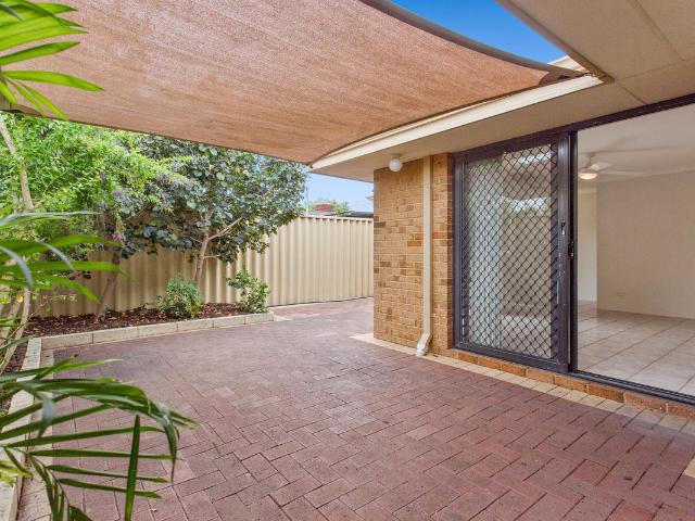 ENTRY OFF LANEWAY OR SHEPPERTON ROAD