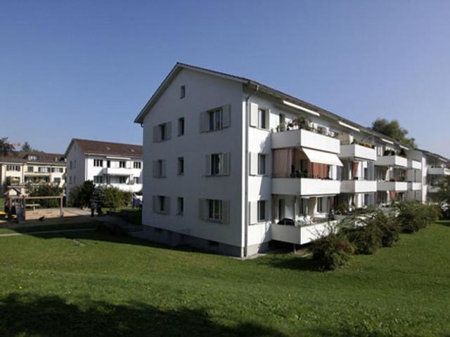Entspannt leben und wohnen mit Balkon ins Grüne
