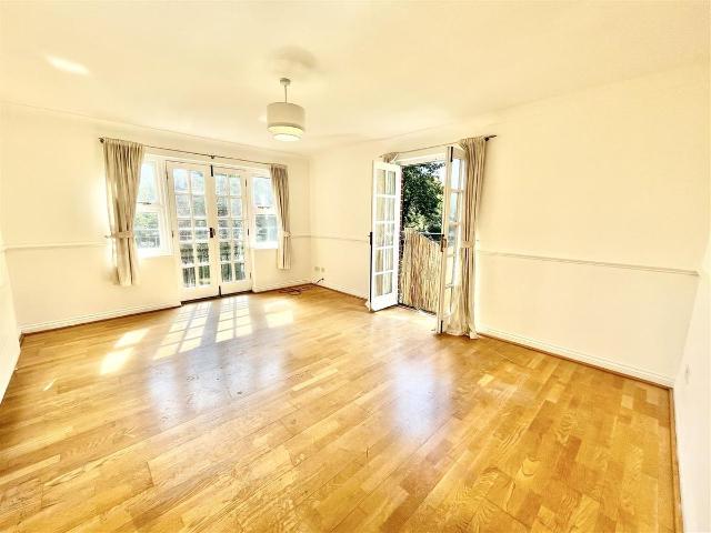 Enversham Court, Pearfield Road, Forest Hill, London SE23, 2 bed flat to rent, £1,950 pcm | PrimeLocation