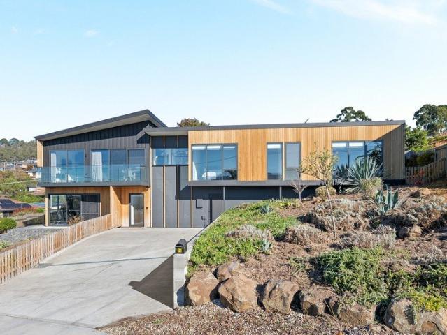 Enviable coastal living