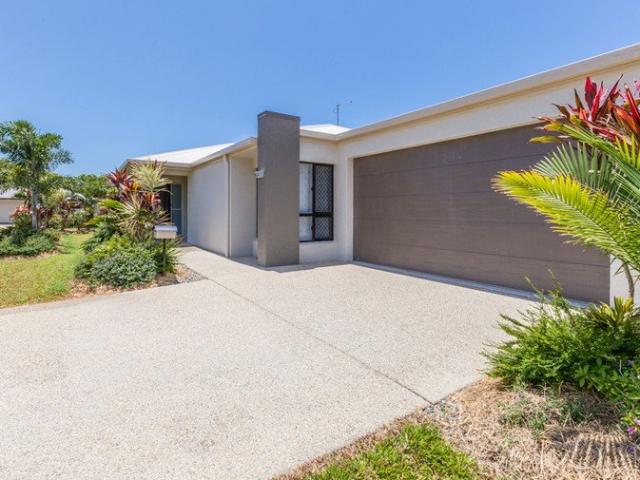 ENVIABLE CORNER BLOCK HOME IN NORTHPOINT