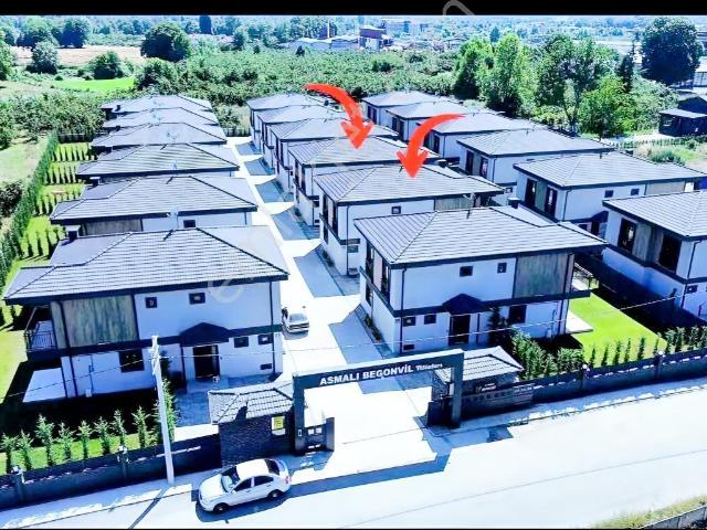 Enya'dan Şıralık Mah. Asmalı Begonvılde 5+1 Tekil Villa