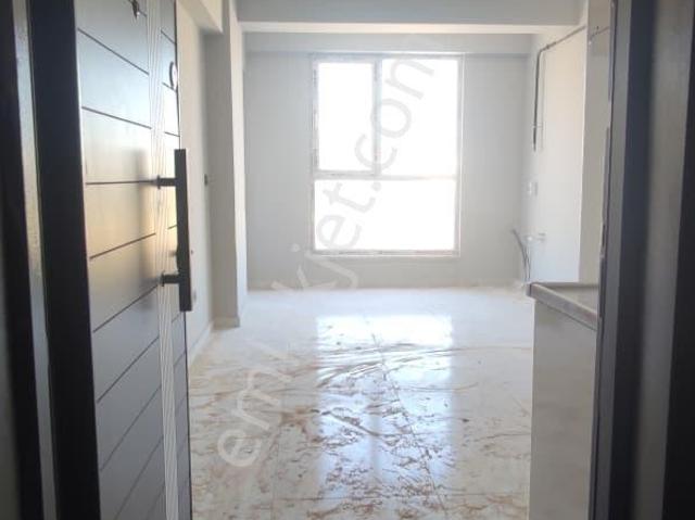 Enzade Emlak'tan Yunus Emre Mahallesinde Satılık 1+1 Daire