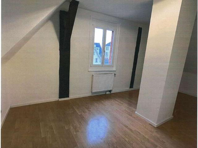 ES Zentrum, ruhig, tolle Wohnung mit teilweise Aussicht Ri. Burg