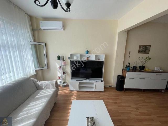 Es Gayrimenkul Cerrahpaşada Satılık Daire
