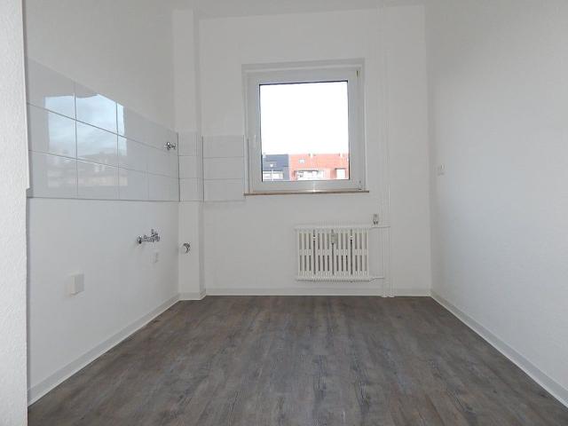 Es ist renoviert! 3 Zimmer Wohnung mit Balkon