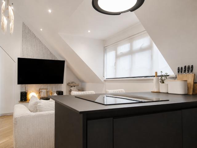 Esmond Road, Chiswick W4, 2 bed maisonette to rent, £3,500 pcm | PrimeLocation