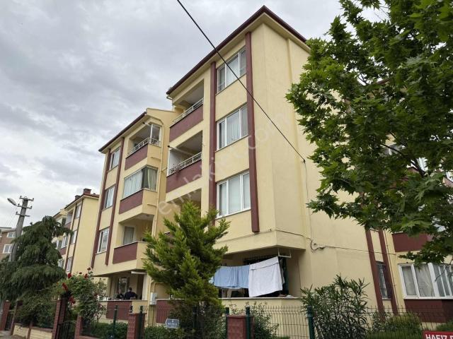 Esnaftan Merkezi Konumda Site İçerisinde 3+1 Daire