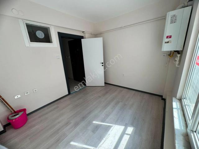 Esogü Yürüme Mesafesi Balkonlu Fırsat 1+1 Kiralık Daire Ek 2