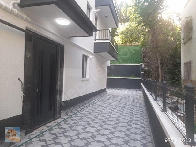 Esat Bülbülderesi caddesinde YENİ BİNADA giris kat 3+1 satılık daire