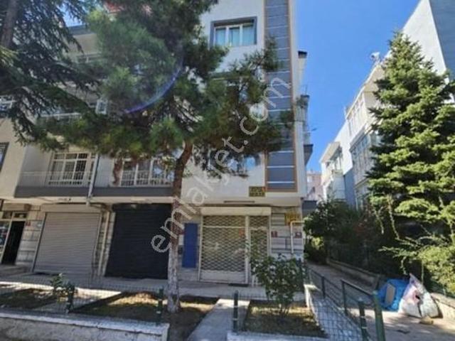 Esat Caddesi Yakını Bülbülderesi Caddesi 3+1 Satılık Daire