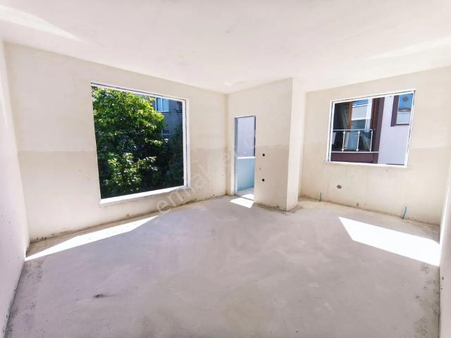Esatpaşa Merkezde Otoparklı Sıfır Binada Dubleks 4+2 Daire