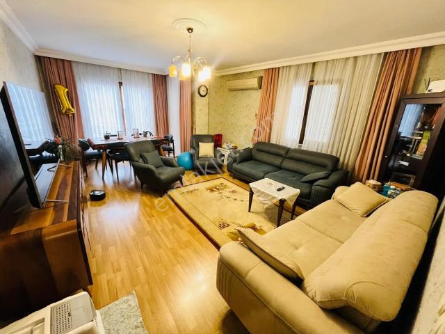 Esatpaşa'da 140m2 4+1 Teraslı Satılık Dublex Daire