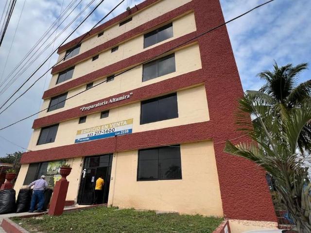 Escuela en Zona Centro, Altamira