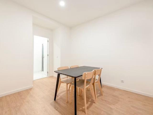 Escadinhas da Saúde, Lisbon, Lisbon 1100 341