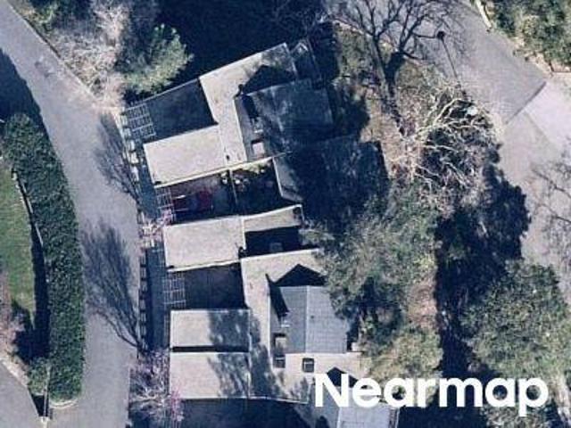 Escalle Ln