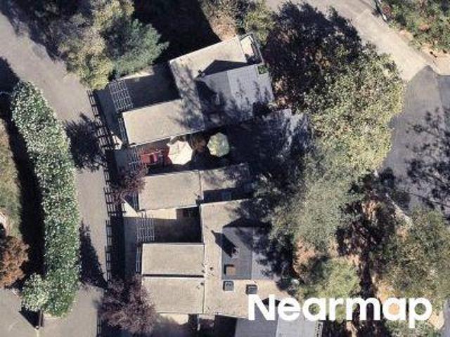 Escalle Ln