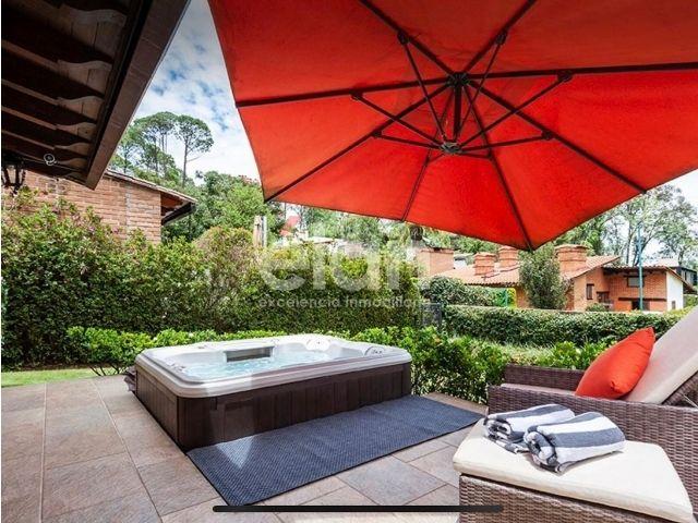ESCÁPATE A AVÁNDARO: CASA EN RENTA COMPARTIDA, CON JACUZZI PRIVADO Y ALBERCA COMÚN