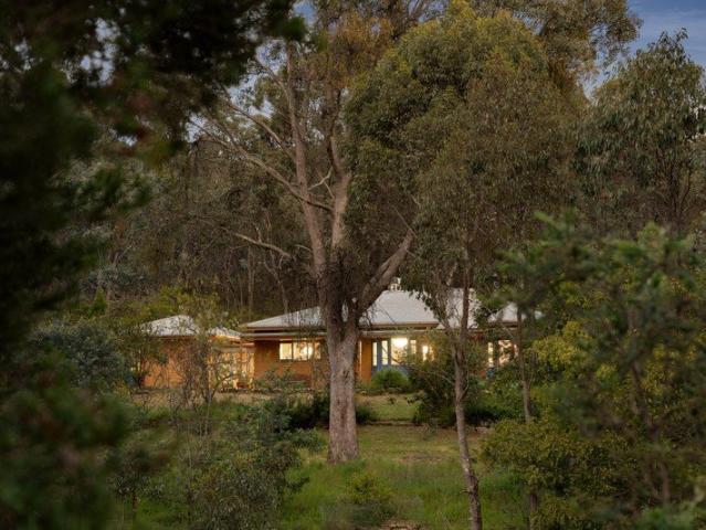 Escape to 35 Acres of Private Bush Tranquillity