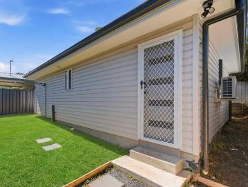 Tuggerah Lake, Jilliby, Wyong Region, Snapper Island