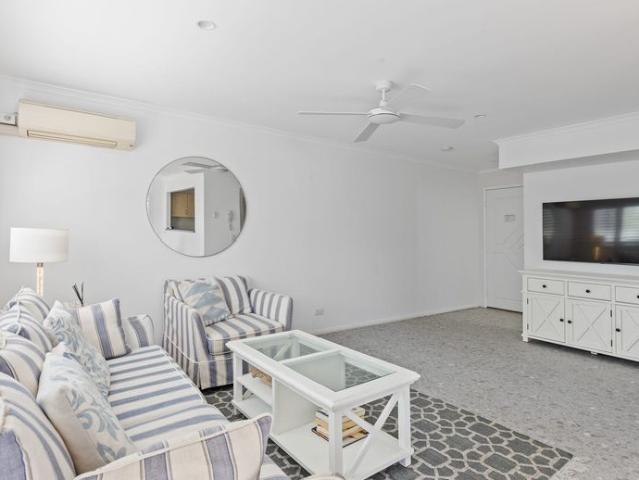 Escape to Paradise Fully Furnished Long Term