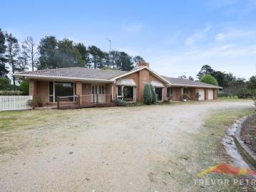 Escape to the Country Space, Comfort & Lifestyle Combined