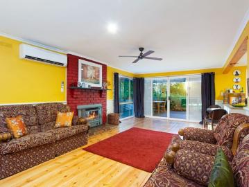 Escape to the peace and privacy of Kinglake West!