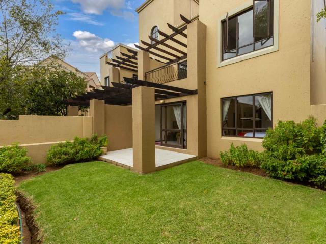 ESCAPE TO TRANQUILITY: YOUR DREAM 2 BEDROOM GAREDEN APARTMENT IN SUNNINGHILL’S VIA VERCELLI ESTATE